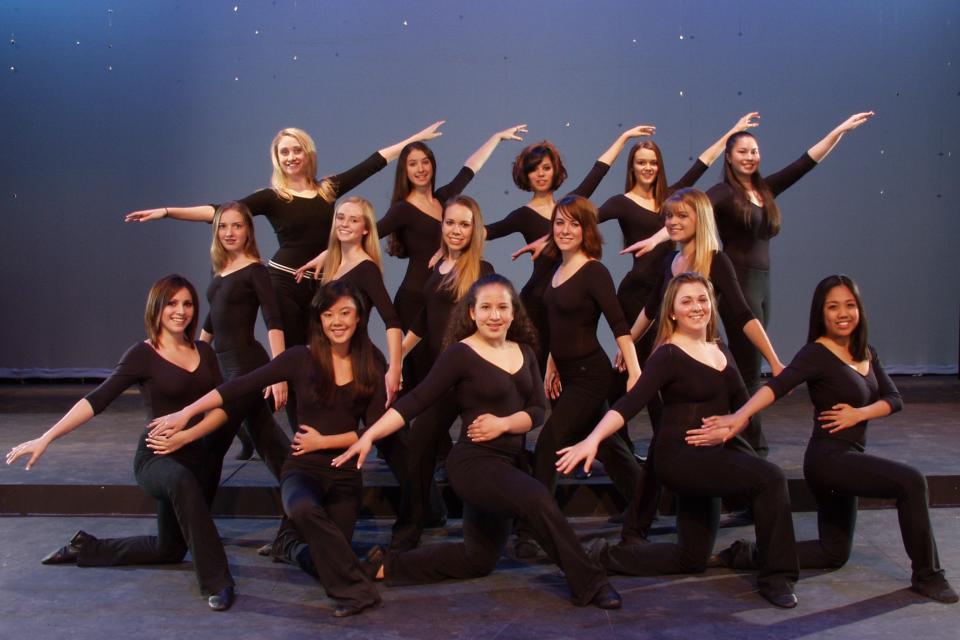 2004 Dance Company Photo